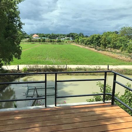 บ้านกลางเกาะ รีสอร์ท Uthai Thani Exteriör bild