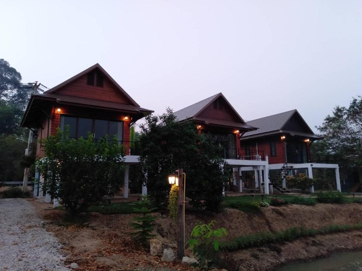 บ้านกลางเกาะ รีสอร์ท Uthai Thani Exteriör bild