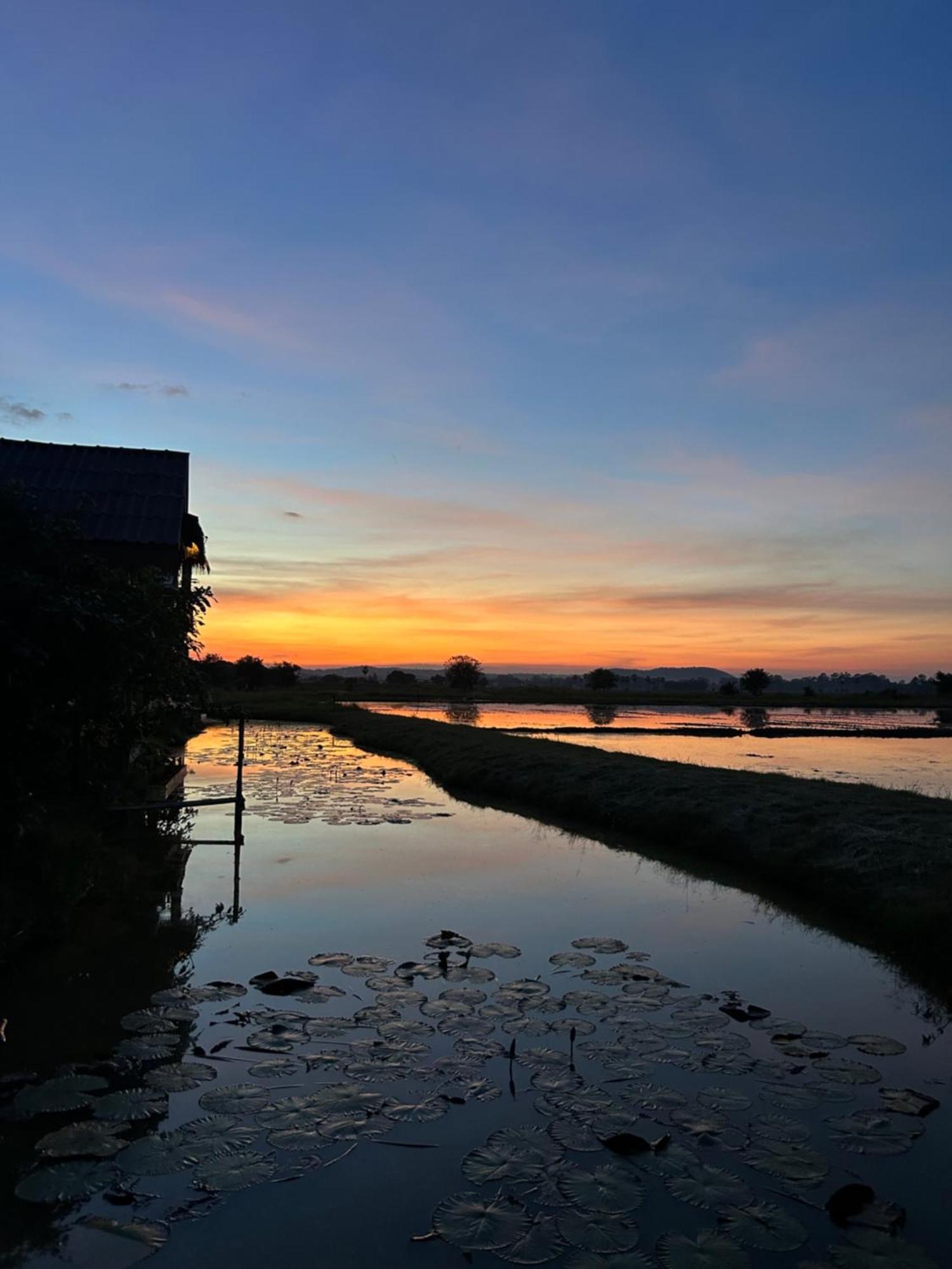 บ้านกลางเกาะ รีสอร์ท Uthai Thani Exteriör bild