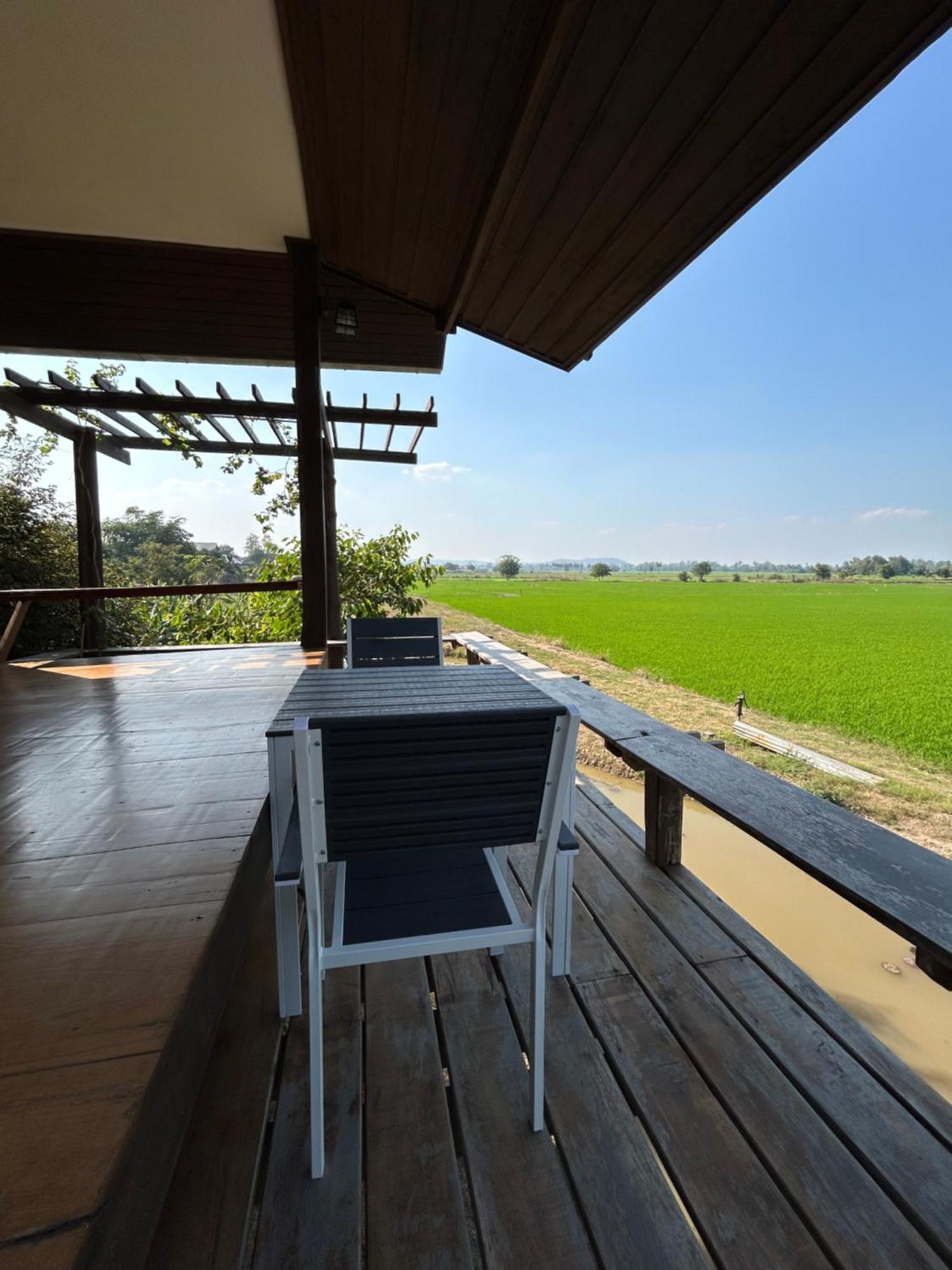 บ้านกลางเกาะ รีสอร์ท Uthai Thani Exteriör bild